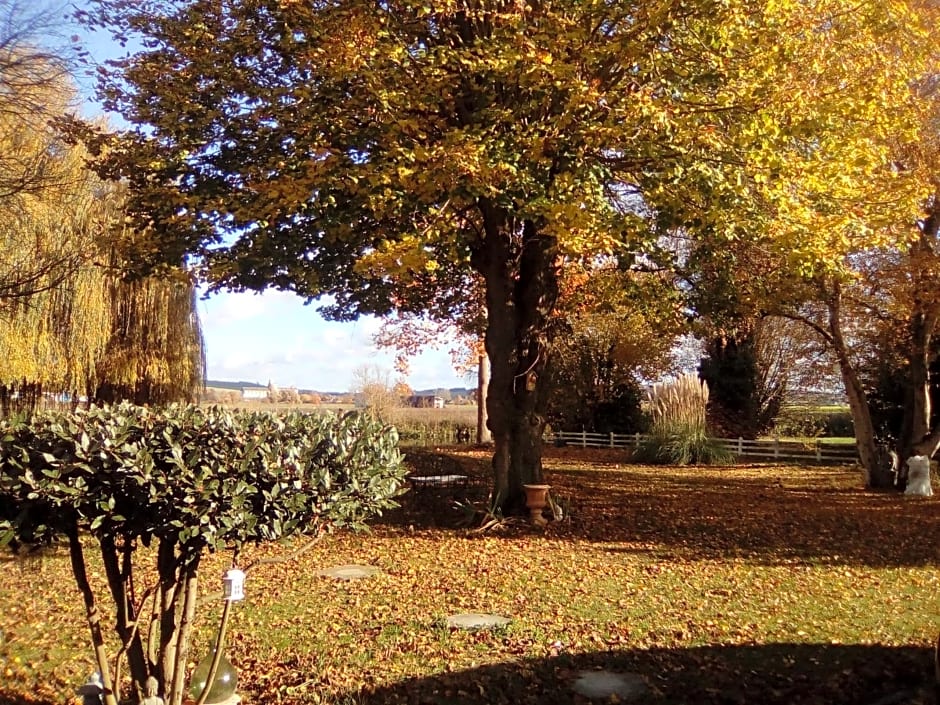 Havre de paix au bords de l'Eure - divers hébergements