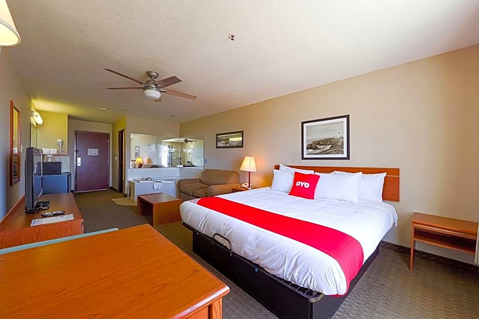 Siletz Bay Beachfront Hotel by OYO Lincoln City