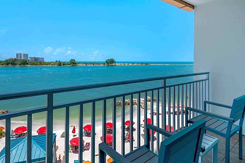 Winter the Dolphin's Beach Club, Ascend Hotel Collection