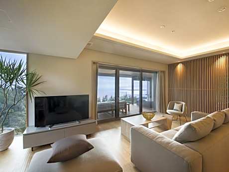 Corner Suite with Open-Air Bath and Ocean View with TEPPANYAKI Dinner