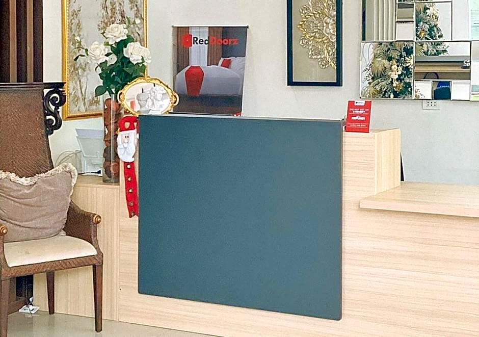 RedDoorz Hostel @ St. Paul Village LapuLapu