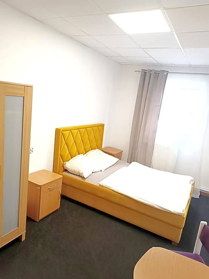 Hostel Krośnieńska 12