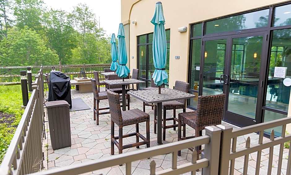 Hampton Inn & Suites by Hilton Stroudsburg Pocono Mountains