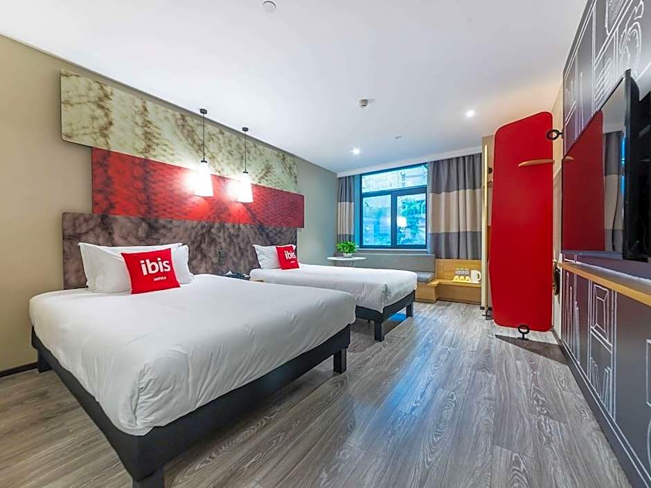 Ibis Chongqing Jiefangbei Pedestrian Street Hotel
