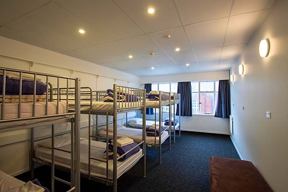 Hotel Waterloo & Backpackers