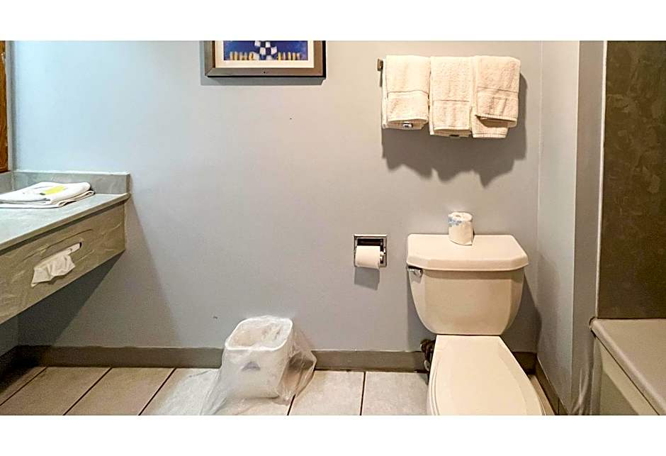 Motel 6 - Tiffin, OH