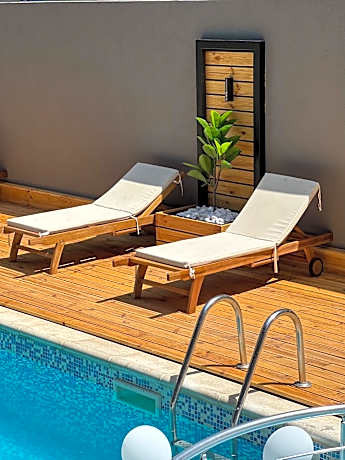 Adeti Residence