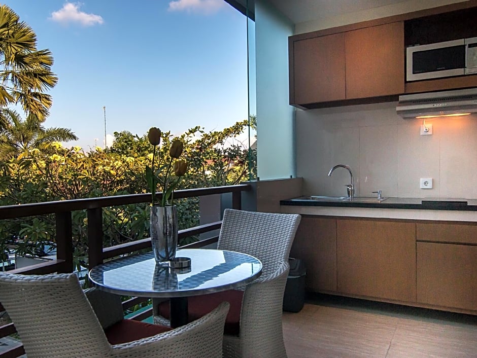 Seminyak Square Hotel And Villas