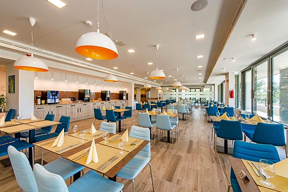 Akademia Hotel**** Balatonfured