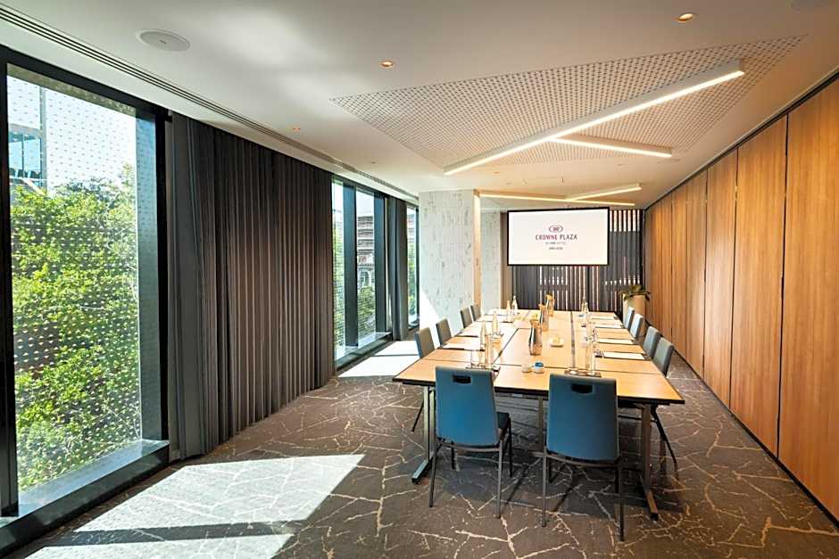Crowne Plaza Adelaide By IHG