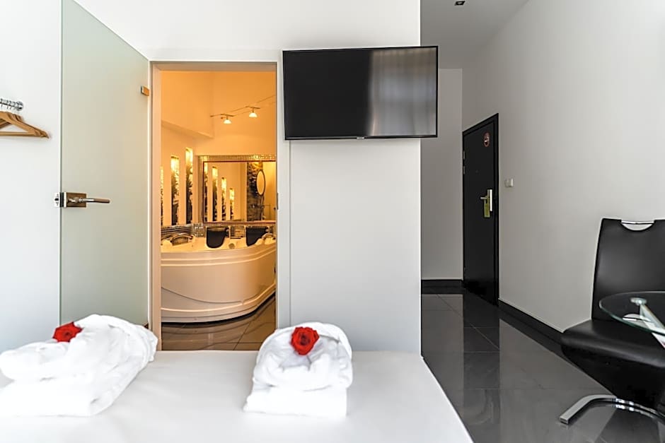 Komorowski Luxury Guest Rooms