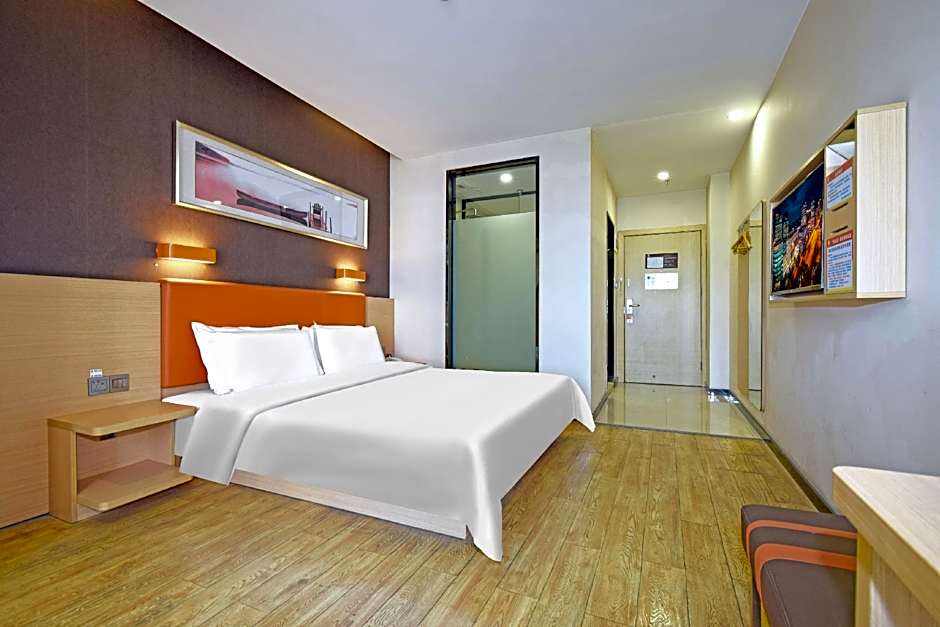 7 Days Premium Chongqing West Station