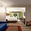 Holiday Inn Express Hotel & Suites Lavonia