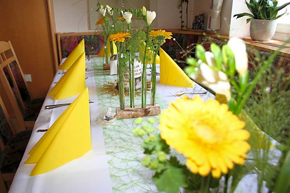 Hotel-Restaurant Teuschler-Mogg Bad Waltersdorf inklusiv Genusscard