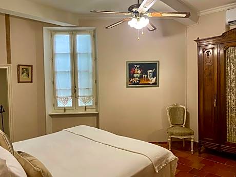 Superior Double Room with Street View