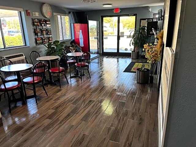 Super 8 by Wyndham Greenville