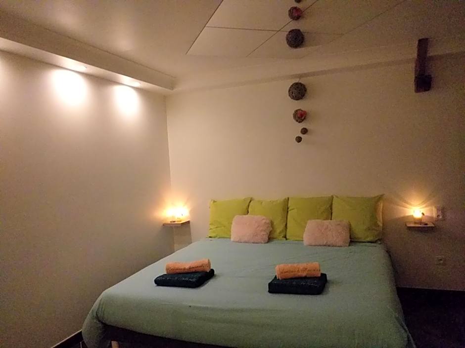 Le Ptit Spa de L'Abbaye Suite love et Spa privé