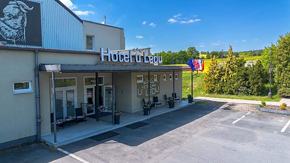 Hotel u Ledu