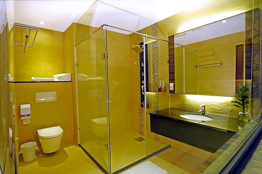 Shuian Lakeside Hotel II