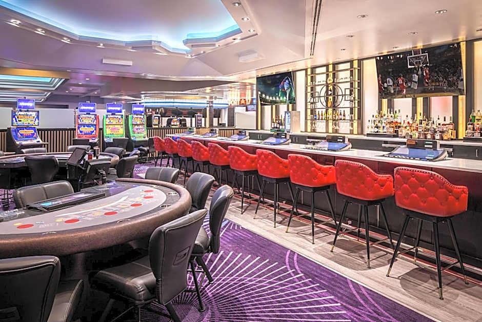 Harrah's Gulf Coast Hotel & Casino - A Caesars Rewards Destination