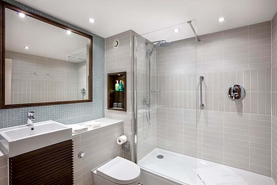 STAYBRIDGE SUITES LONDON-HEATHROW BATH ROAD By IHG