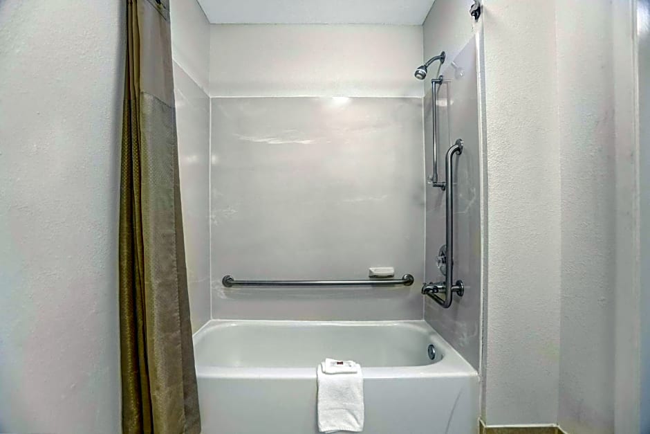 Motel 6-Raleigh, NC - North