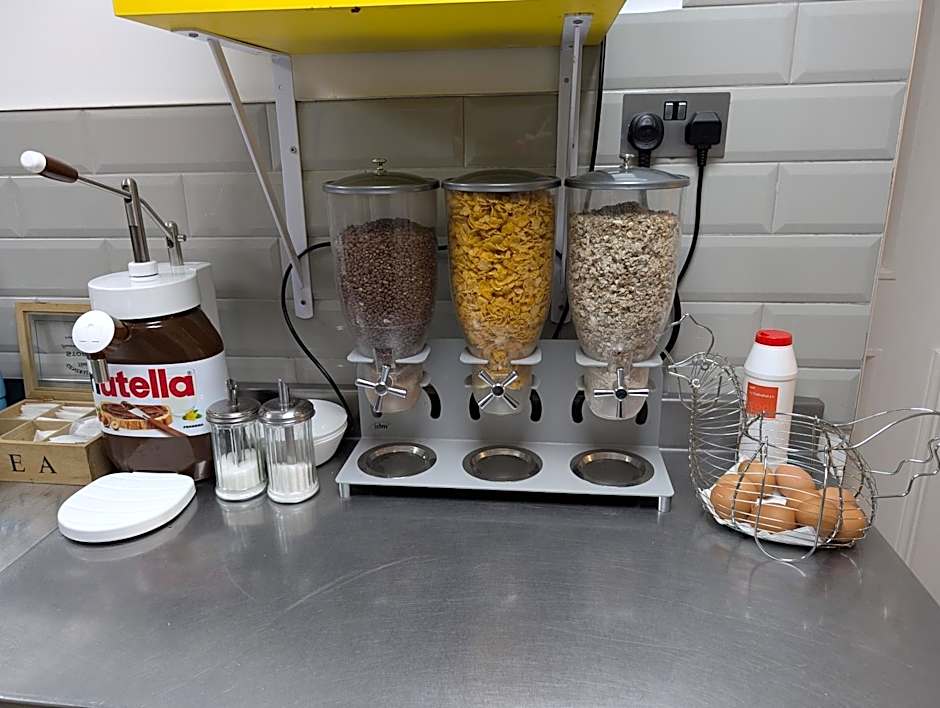 Smart Hyde Park View Hostel