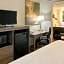 Clarion Pointe University/Expo