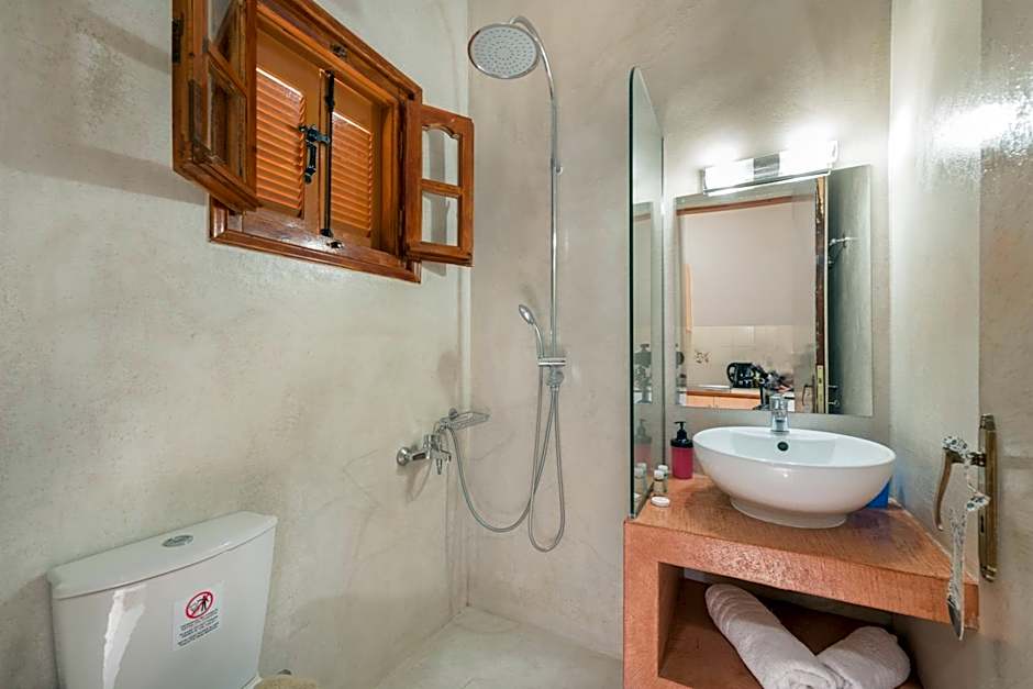 Pansion Mary Studios