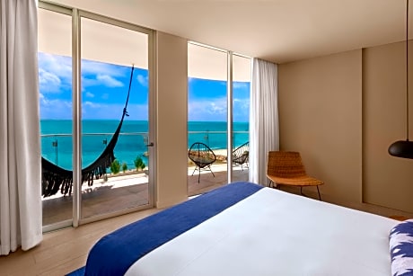Premier One-Bedroom Suite Ocean Front