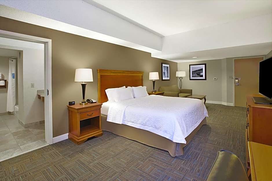 Hampton Inn By Hilton Richmond-West