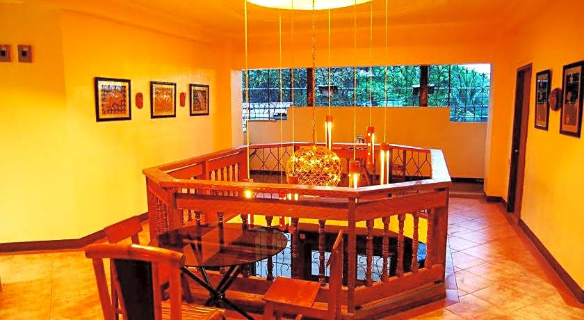 Centro Mactan Suites