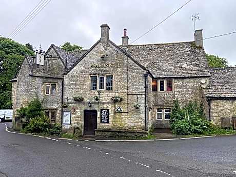 BEAR INN - BISLEY