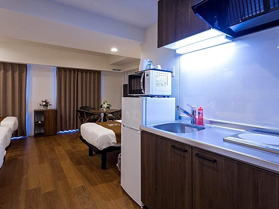 Kariyushi COndominium Resort Naha Living Inn Asahibashiekimae Annex and Premier