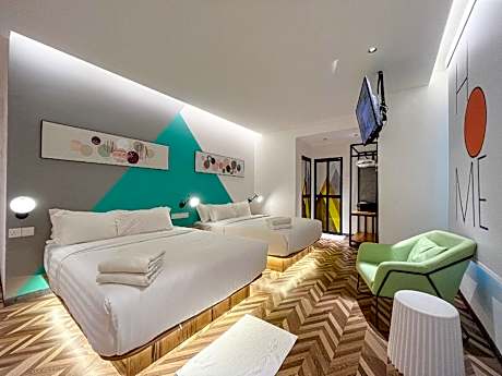 Apple 1 Hotel Queensbay