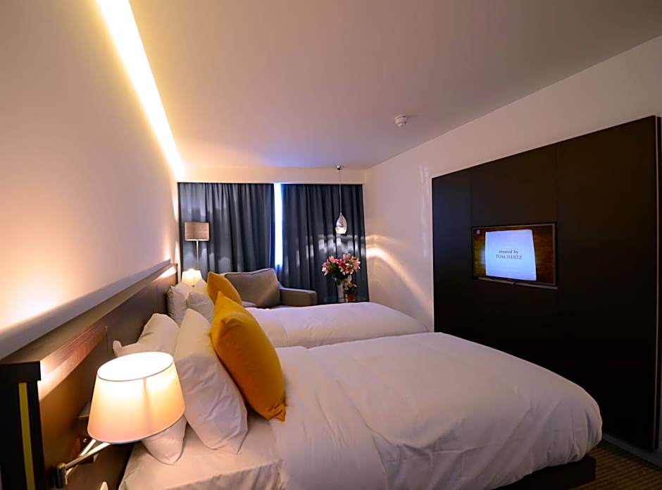 Pelican London Hotel And Residence