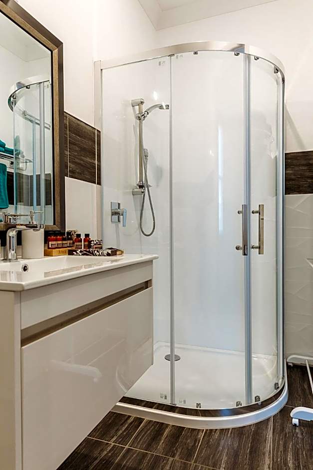 Talisman Hotel & Restaurant