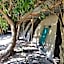 The Riverdeck Accommodation and Backpackers