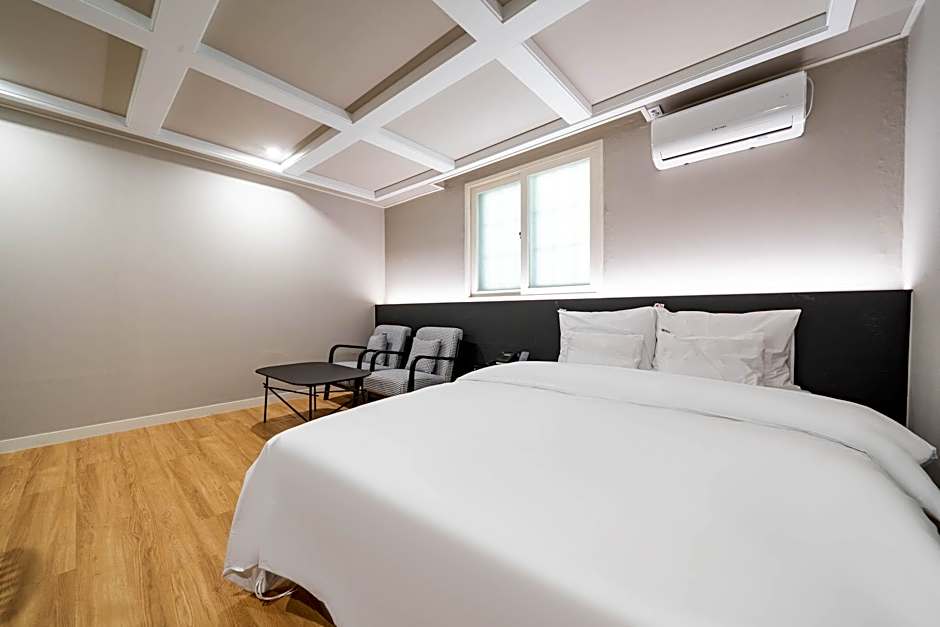 DongBaek Hotel Gohyeon