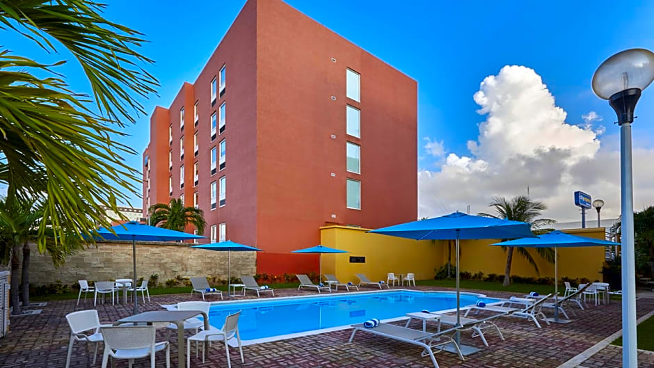 City Express Junior by Marriott Cancun