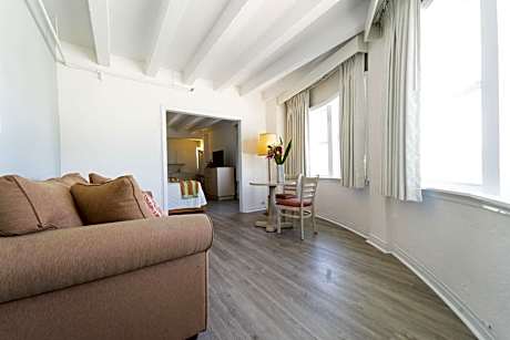 Suite Two Double Beds Ocean Front