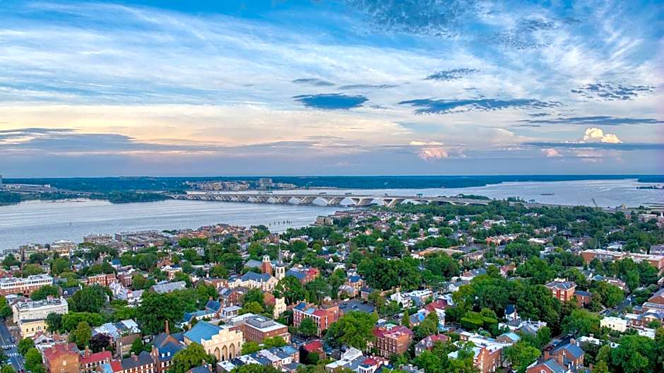 Hotel Heron Old Town Alexandria