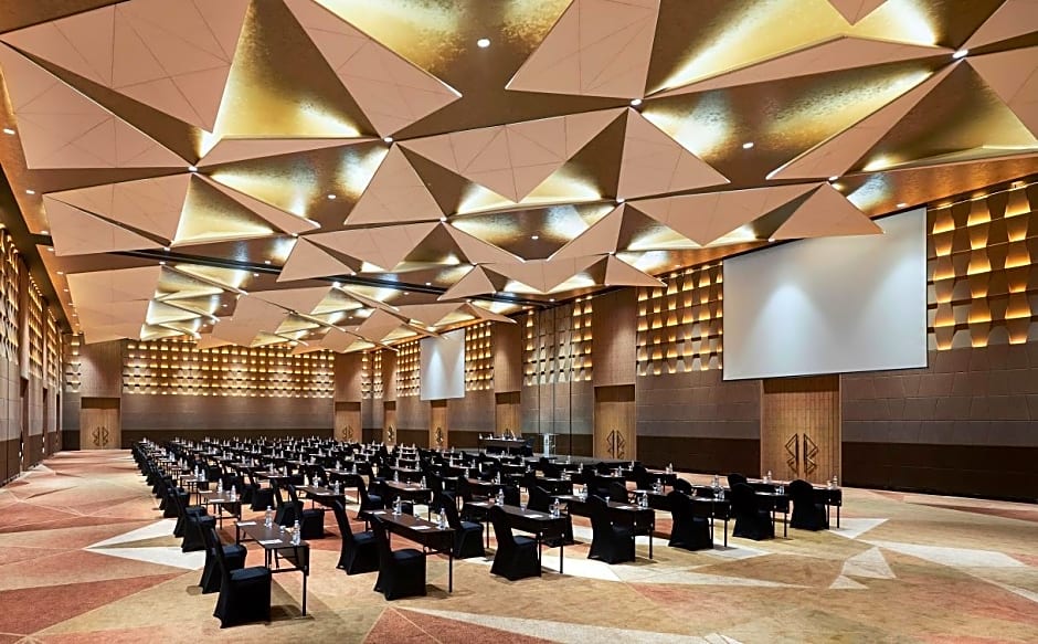 Nuanza Hotel and Convention Cikarang