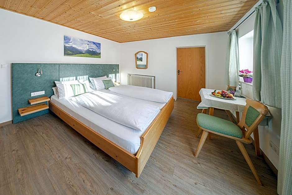 Frühstückspension Gästehaus Zum weissen Rössl