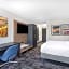 LaQuinta Suites by Wyndham South Bend Notre Dame Area