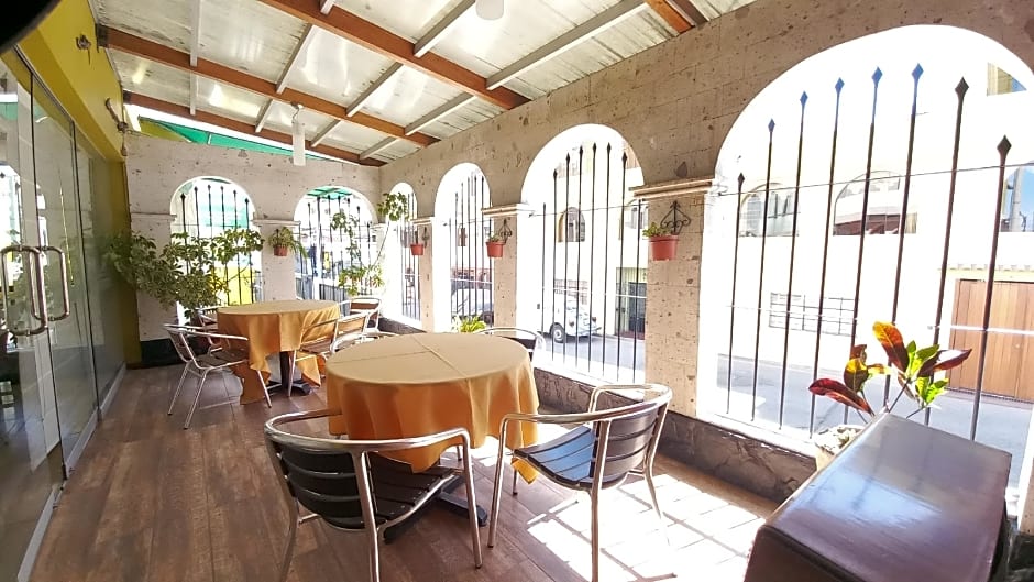 Hotel San Felipe Suites