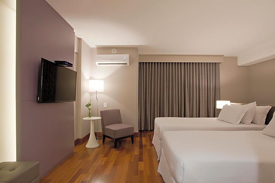 NH Curitiba The Five