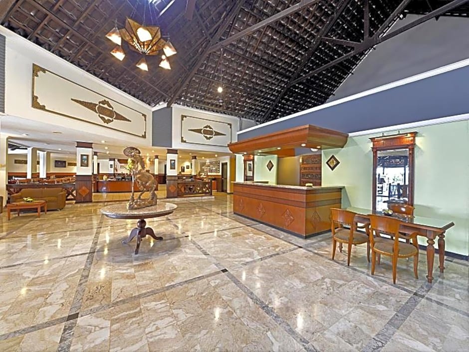 Grand Whiz Hotel Trawas