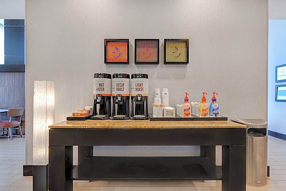 Hampton Inn By Hilton And Suites Seattle Federal Way