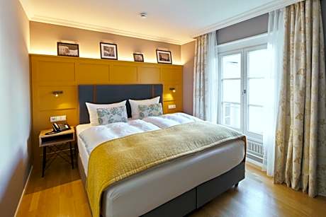 Superior Double Room with Courtyard View